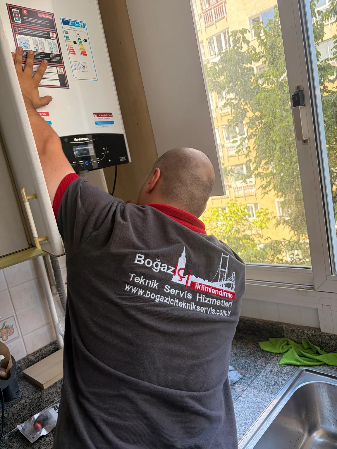 Ariston kombide elektronik kart ve devirdaim pompası çalışması
